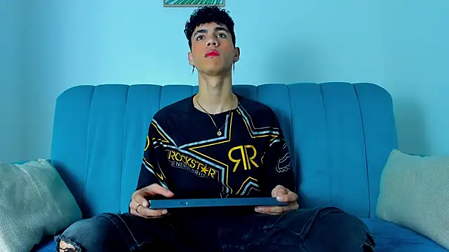 NeoRaptis online show from March 6, 2025, 8:16 pm