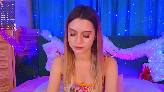 AlinaWalters online show from January 7, 2026, 8:33 pm