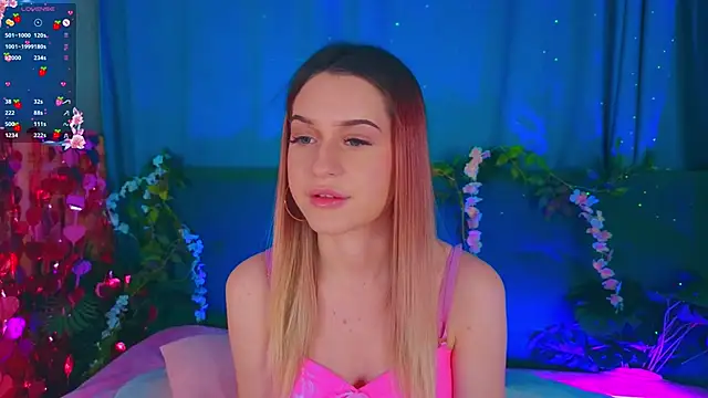 AlinaWalters online show from February 19, 2026, 8:27 pm