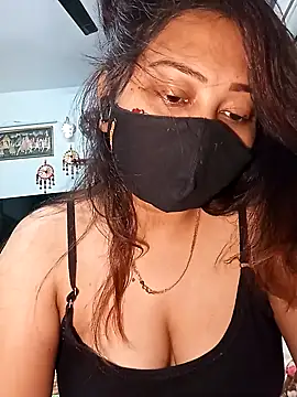 Snapshot of Cute-mona chatting on February 12, 2025, 12:44 pm Cute-mona online show from February 12, 2025, 12:44 pm