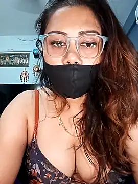 Snapshot of Cute-mona chatting on March 13, 2025, 7:39 pm Cute-mona online show from March 13, 2025, 7:39 pm