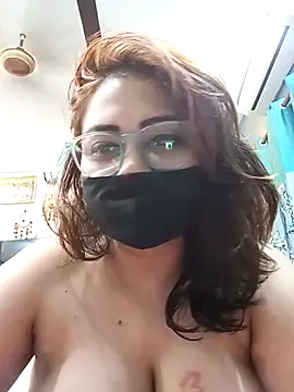 Snapshot of Cute-mona chatting on October 3, 2025, 10:40 pm Cute-mona online show from October 3, 2025, 10:40 pm