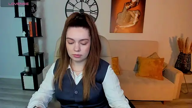 DaniellaLovely online show from March 6, 2025, 1:57 pm