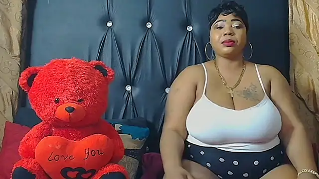 Snapshot of HUMONGUOUSTITSS chatting on October 8, 2025, 4:04 pm HUMONGUOUSTITSS online show from October 8, 2025, 4:04 pm