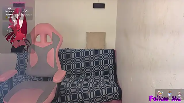 vittorialombardi   online show from February 26, 2026, 7:40 am