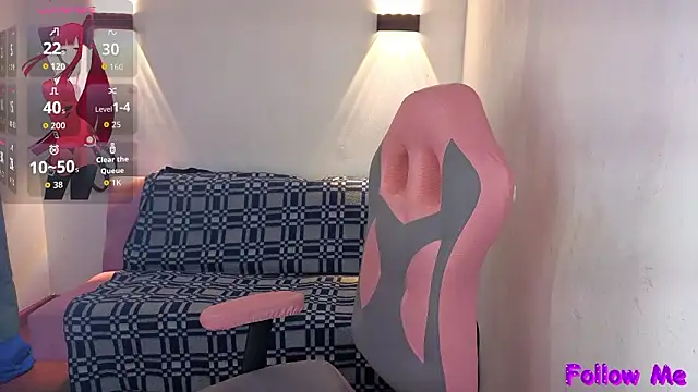 vittorialombardi   online show from March 25, 2026, 1:39 pm