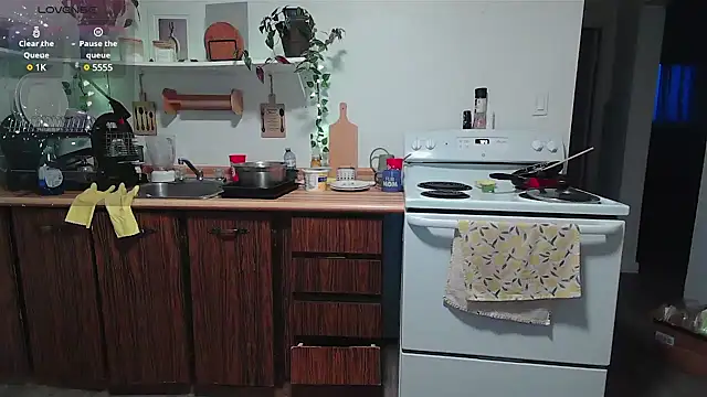 Kittyymaze1 online show from January 15, 2025, 12:25 pm