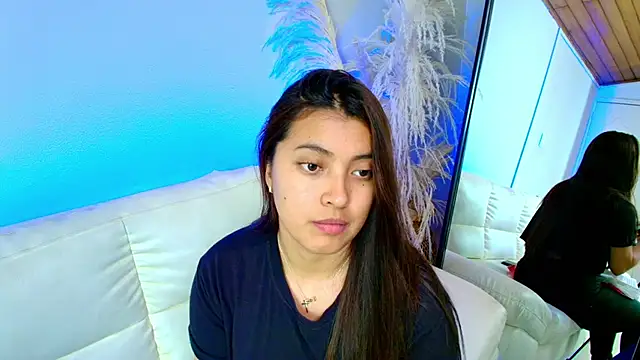 Rebeca Williams  online show from February 26, 2025, 12:16 am