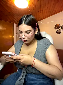 Snapshot of Isabella_boobd chatting on October 16, 2025, 8:21 pm Isabella boobd online show from October 16, 2025, 8:21 pm