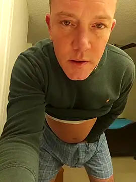 Bigtater1999 online show from December 15, 2025, 11:53 pm