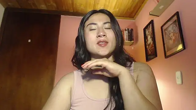 bunnyemilyrose36 online show from February 6, 2025, 7:56 am