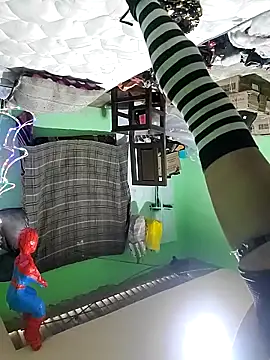 Snapshot of 2398e chatting on November 16, 2025, 4:23 pm 2398e online show from November 16, 2025, 4:23 pm