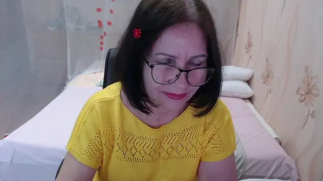 OlgaHottie online show from October 12, 2025, 11:15 pm