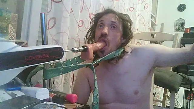 cyril020202 online show from April 11, 2026, 11:20 pm