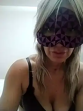 Snapshot of porcedda38 chatting on December 13, 2024, 1:01 pm porcedda38 online show from December 13, 2024, 1:01 pm