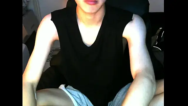 Ray175oo online show from November 3, 2025, 4:30 pm