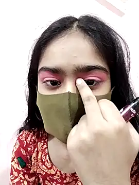 Arisha- online show from November 23, 2025, 1:44 pm