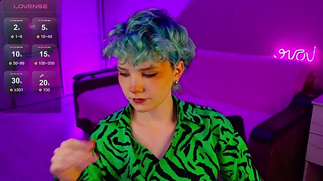 School Love online show from December 13, 2024, 1:12 pm