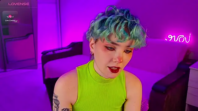 School Love online show from December 15, 2024, 4:15 pm