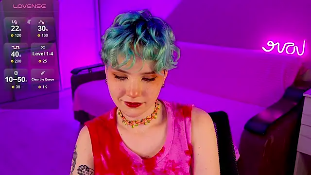 School Love online show from December 18, 2024, 4:17 pm