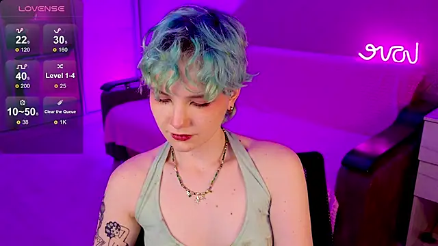 School Love online show from December 25, 2024, 7:13 pm