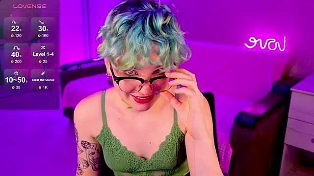 School Love online show from December 27, 2024, 4:21 pm