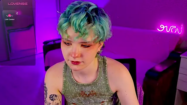 School Love online show from January 6, 2025, 4:13 pm