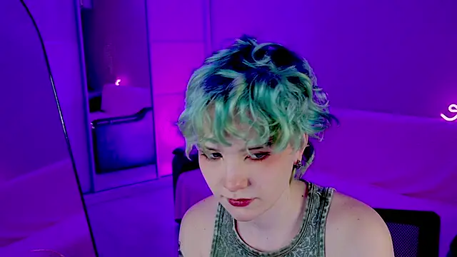 School Love online show from January 23, 2025, 1:13 pm