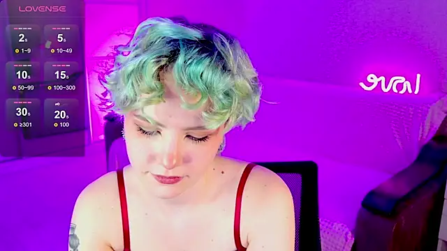 School Love online show from January 29, 2025, 4:08 pm