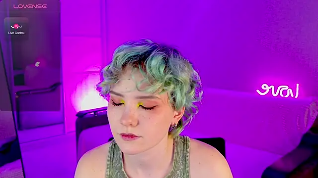 School Love online show from January 30, 2025, 4:24 pm