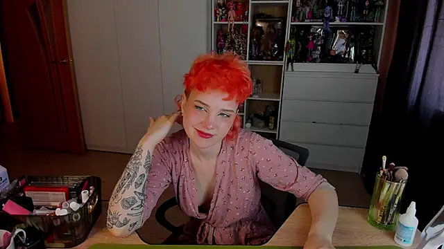 Snapshot of School_Love chatting on June 7, 2026, 8:07 am School Love online show from June 7, 2026, 8:07 am