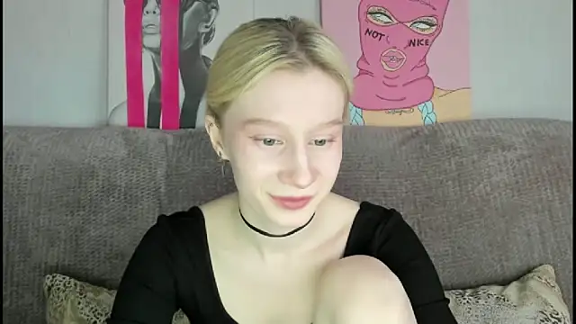 EnigmaSee online show from November 9, 2025, 2:21 am