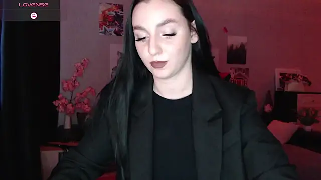 Fluffy Tiffy online show from February 25, 2025, 8:03 am