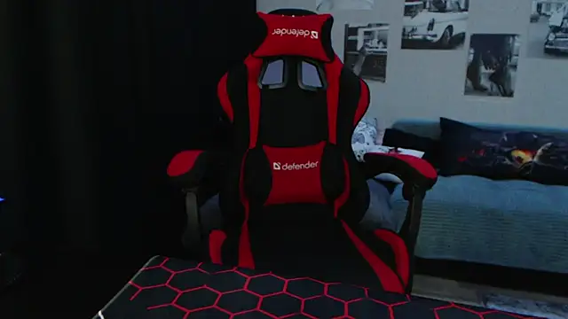 Fluffy Tiffy online show from October 2, 2025, 12:17 am