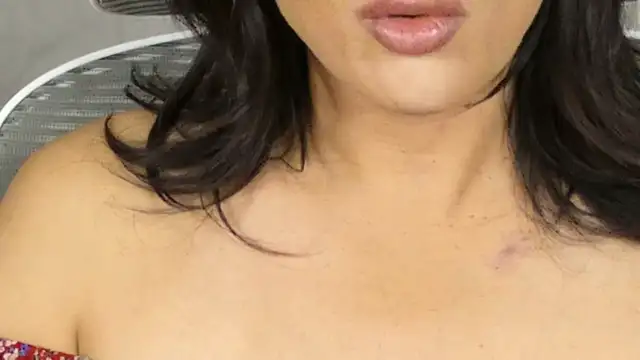 xprettysmilex online show from November 26, 2025, 9:05 pm