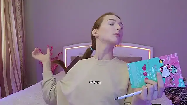 MichaDenver online show from November 13, 2025, 10:47 am