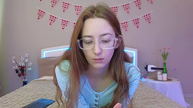 MichaDenver online show from February 20, 2026, 10:05 am