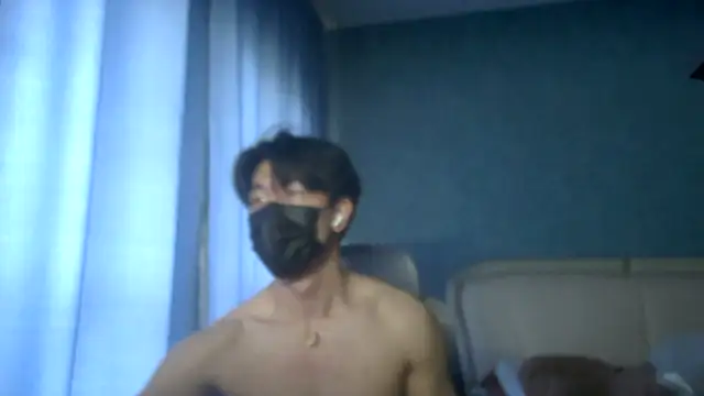 wuzhimao0207 online show from May 31, 2026, 4:42 am