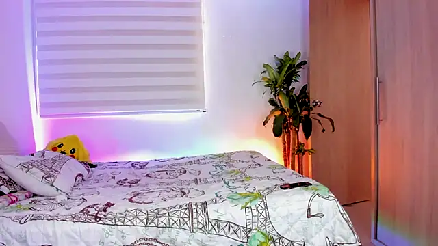 aldrinwhite online show from September 16, 2025, 5:47 pm