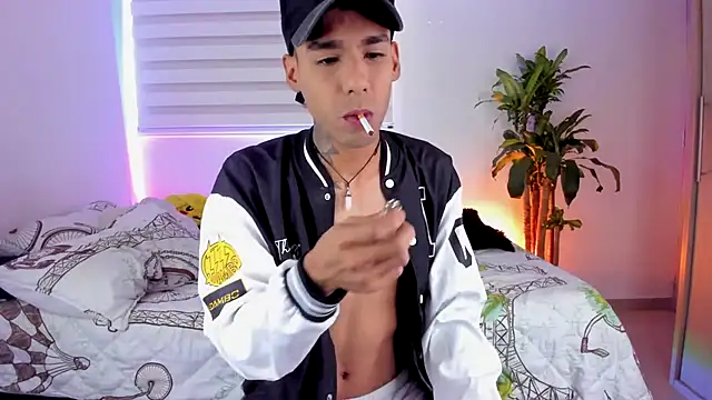 aldrinwhite online show from September 17, 2025, 6:20 pm