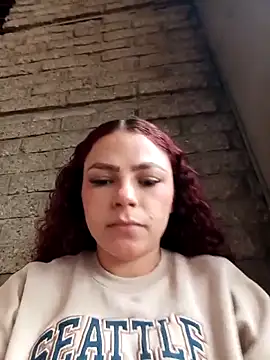 Snapshot of Mommy-Hot chatting on February 8, 2026, 6:11 pm Mommy-Hot online show from February 8, 2026, 6:11 pm