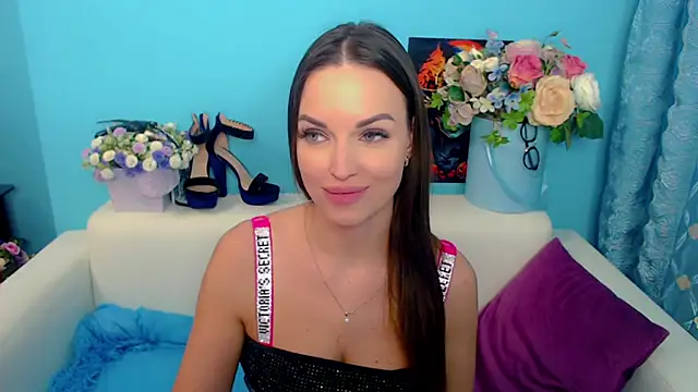 Snapshot of LindaaLu chatting on December 11, 2024, 8:04 am LindaaLu online show from December 11, 2024, 8:04 am