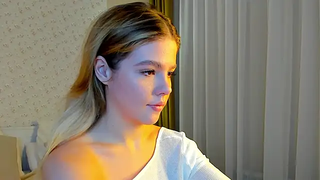 Anna Robinson online show from January 17, 2025, 1:15 am