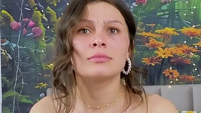 MadameDeFeu online show from February 14, 2025, 12:14 pm