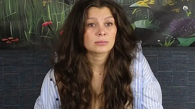 MadameDeFeu online show from November 17, 2025, 10:54 am