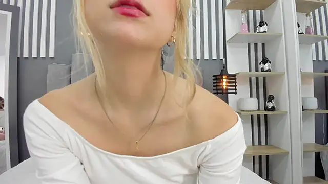 gabriela  gomez online show from February 3, 2025, 12:57 pm