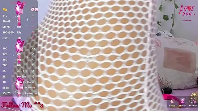 BarbieHotLaura online show from February 4, 2025, 1:56 am