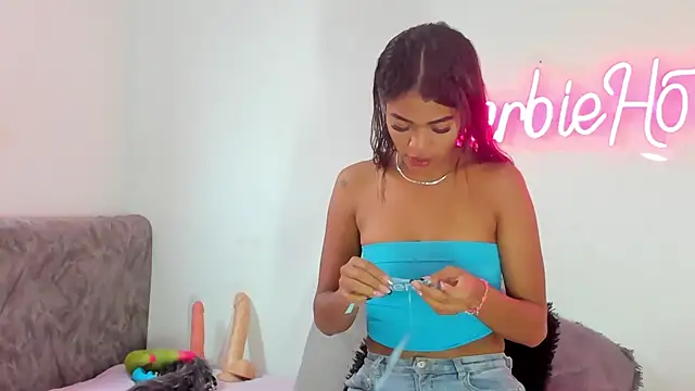 BarbieHotLaura online show from October 11, 2025, 5:33 pm