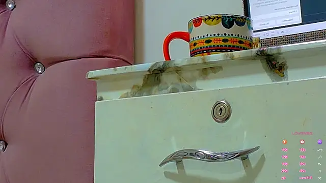 Gaby Vegaa online show from September 22, 2025, 5:42 am