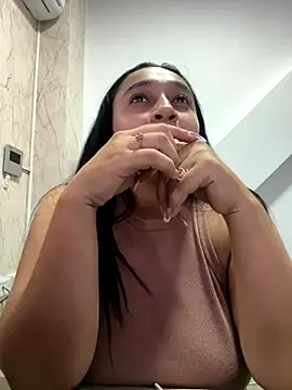 Snapshot of cata_megan chatting on December 3, 2024, 7:32 am cata megan online show from December 3, 2024, 7:32 am